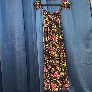 Rebellion Women’s Ruched Black and Floral Maxi Dress Sz M Medium